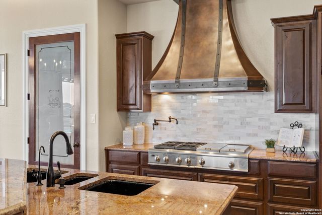204 Paradise Point, Boerne, TX 78006