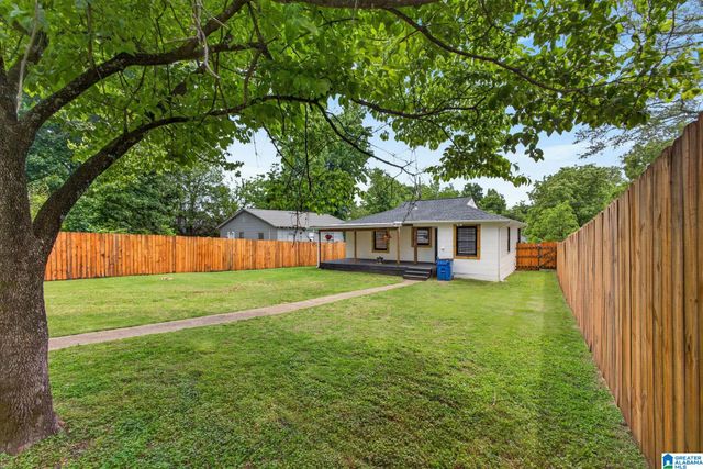137 BAKER AVENUE, Hueytown, AL 35023