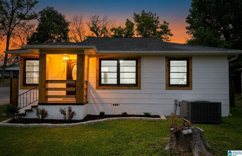 137 BAKER AVENUE, Hueytown, AL 35023