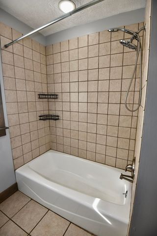 12 MARIAN Avenue, Council Bluffs, IA 51503