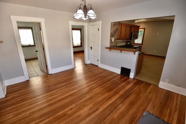 12 MARIAN Avenue, Council Bluffs, IA 51503