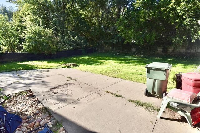 12 MARIAN Avenue, Council Bluffs, IA 51503