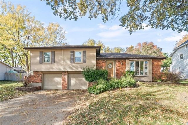 3017 S 56th Street, Kansas City, KS 66106