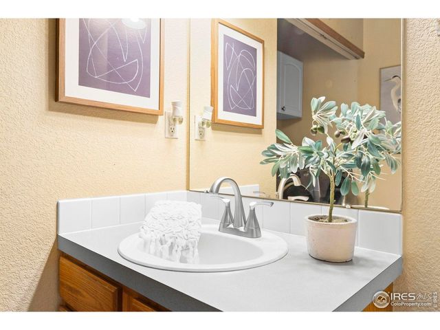 808 Kaitlyn Cir, Loveland, CO 80537