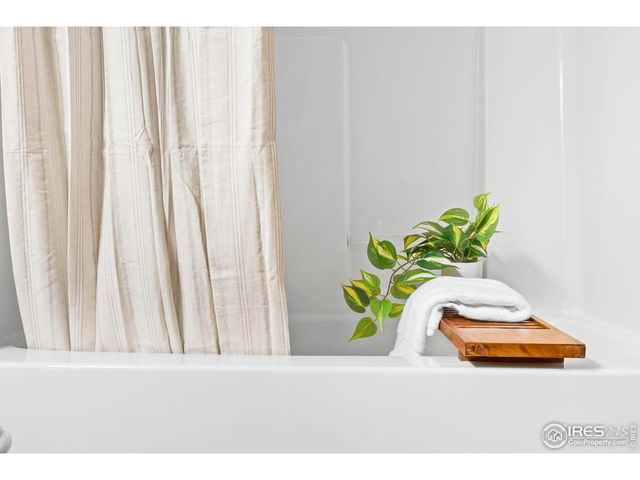 808 Kaitlyn Cir, Loveland, CO 80537