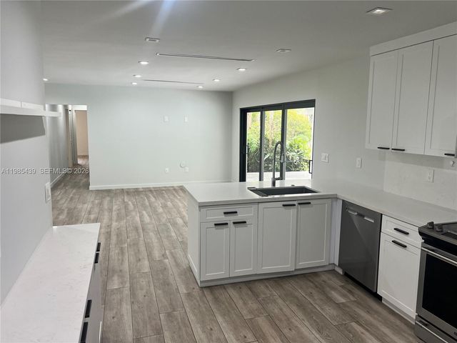 7340 SW 105th Ter, Pinecrest, FL 33156