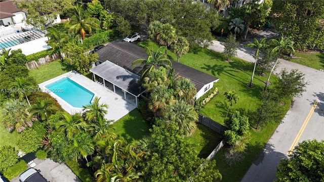 7340 SW 105th Ter, Pinecrest, FL 33156