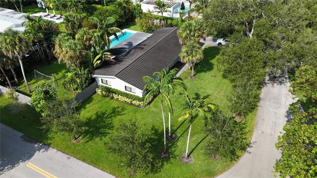 7340 SW 105th Ter, Pinecrest, FL 33156