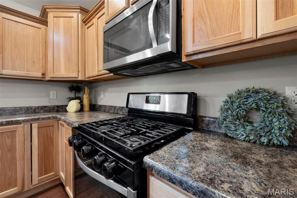 Image 23 of property listing at 100 Stull Drive, Benton, MO 63736