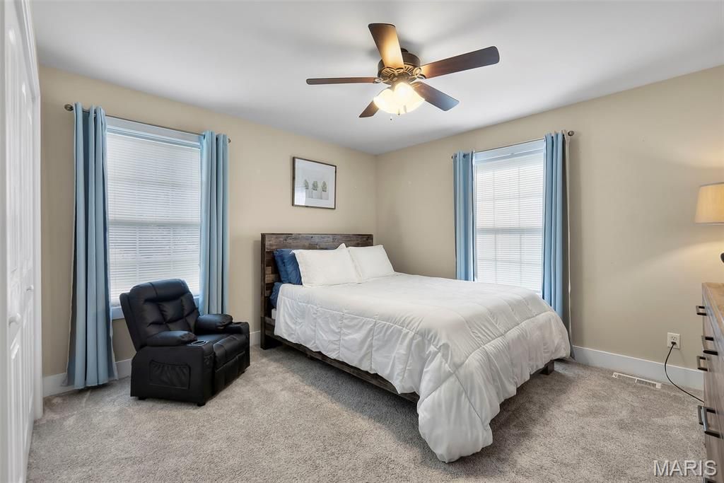 Image 34 of property listing at 100 Stull Drive, Benton, MO 63736