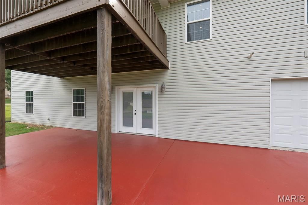 Image 7 of property listing at 100 Stull Drive, Benton, MO 63736