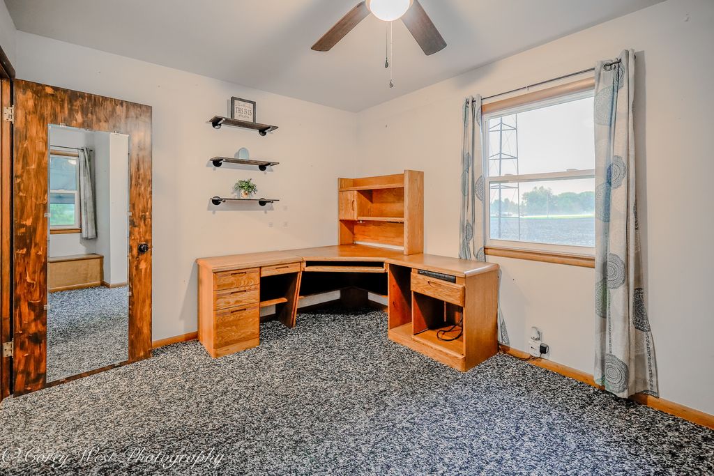 Image 19 of property listing at 8994 Illinois Route 64, Sycamore, IL 60178