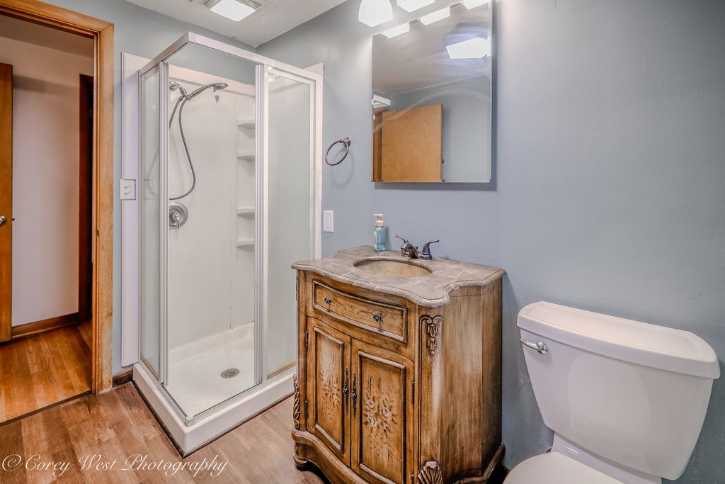 Image 24 of property listing at 8994 Illinois Route 64, Sycamore, IL 60178