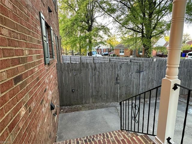 1227 Wide ST, Norfolk, VA 23504