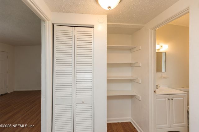 5601 PANSY Lane, Jacksonville, FL 32209