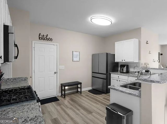 7404 Blue Jay Way, Union City, GA 30291