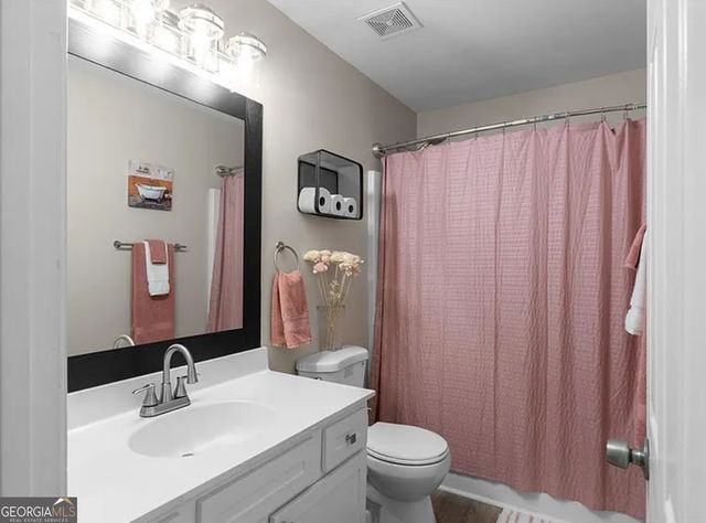 7404 Blue Jay Way, Union City, GA 30291