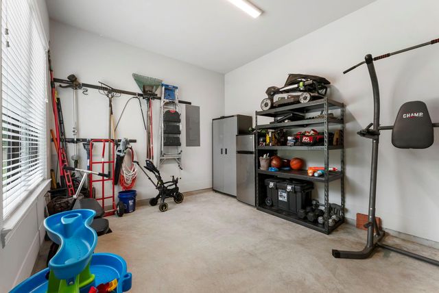 10 Double Creek Court, Willis, TX 77378