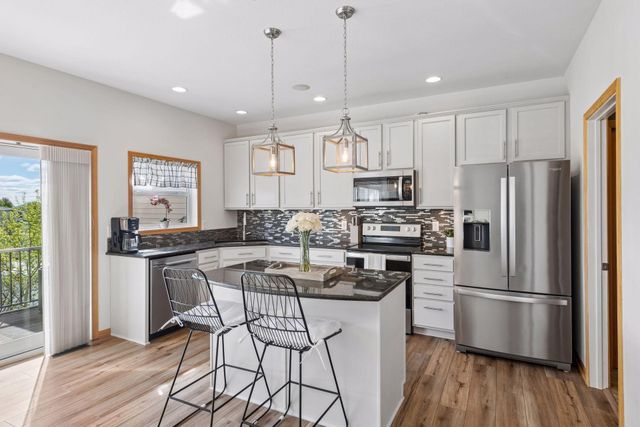 1238 Vernon Drive, Carver, MN 55315