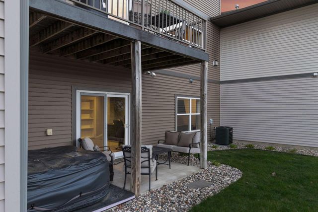 1238 Vernon Drive, Carver, MN 55315
