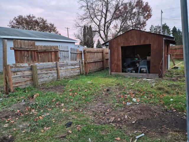 109 State Street, Grayling, MI 49738