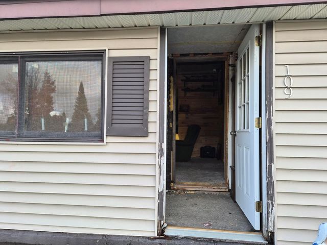 109 State Street, Grayling, MI 49738