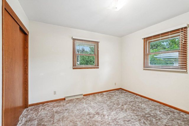 920 5th AVENUE, Grafton, WI 53024