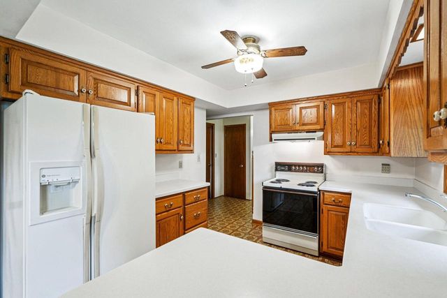 920 5th AVENUE, Grafton, WI 53024