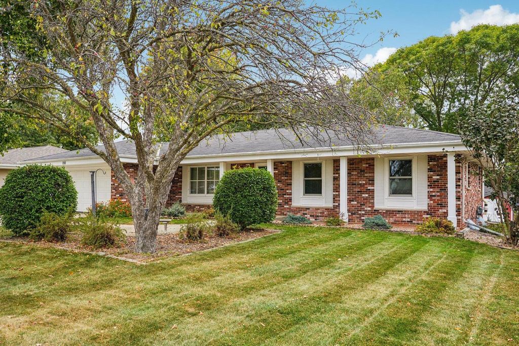 920 5th AVENUE, Grafton, WI 53024