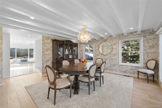 930 Smith Lane, Hewlett Neck, NY 11598