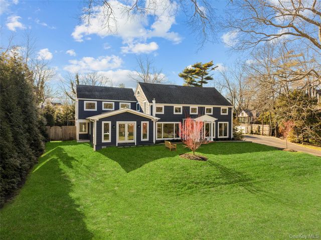930 Smith Lane, Hewlett Neck, NY 11598