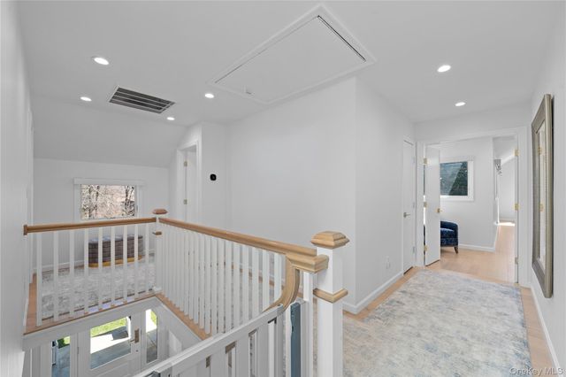 930 Smith Lane, Hewlett Neck, NY 11598