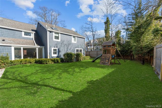 930 Smith Lane, Hewlett Neck, NY 11598