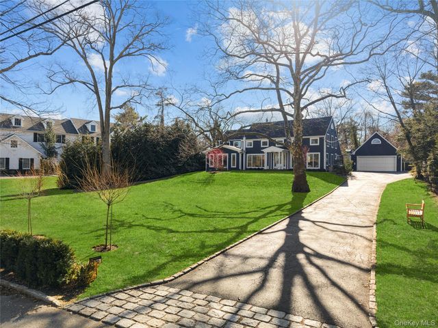 930 Smith Lane, Hewlett Neck, NY 11598