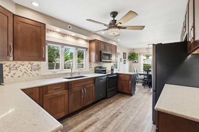 513 N West Street, Peotone, IL 60468
