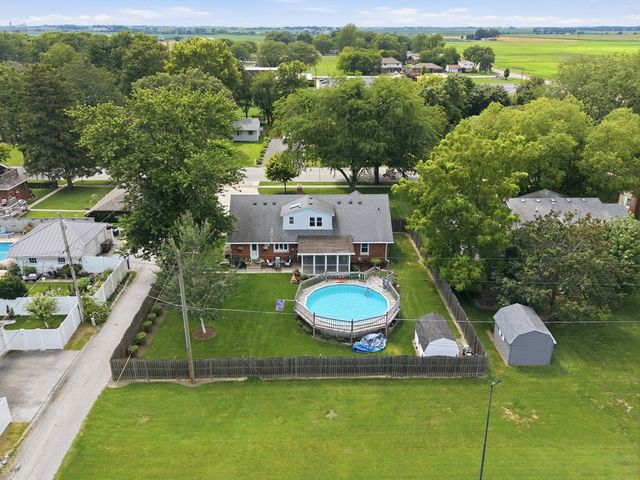 513 N West Street, Peotone, IL 60468