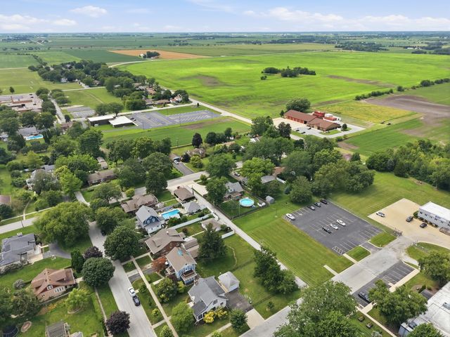 513 N West Street, Peotone, IL 60468
