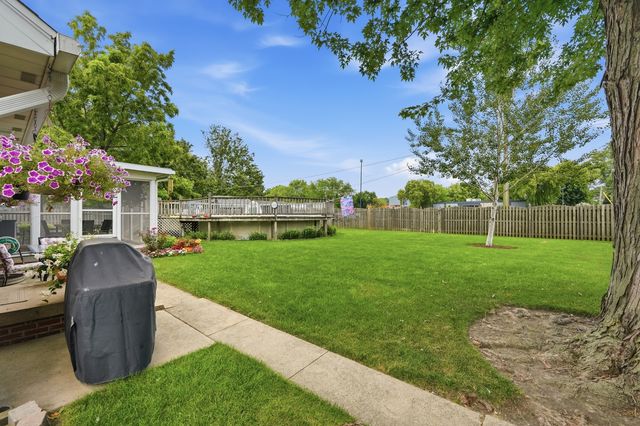 513 N West Street, Peotone, IL 60468