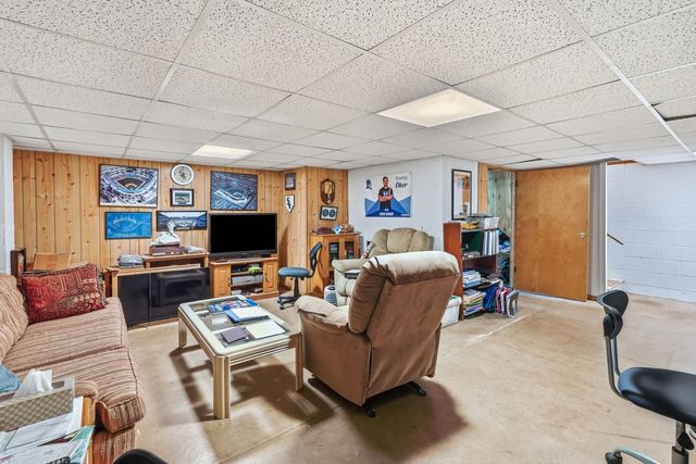 513 N West Street, Peotone, IL 60468