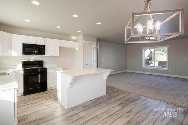 1811 Regency Way, Emmett, ID 83617