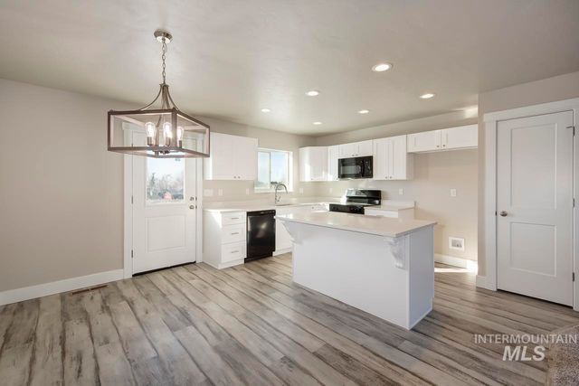 1811 Regency Way, Emmett, ID 83617