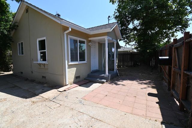 4097 16th Ave, Sacramento, CA 95820