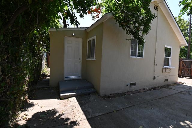 4097 16th Ave, Sacramento, CA 95820