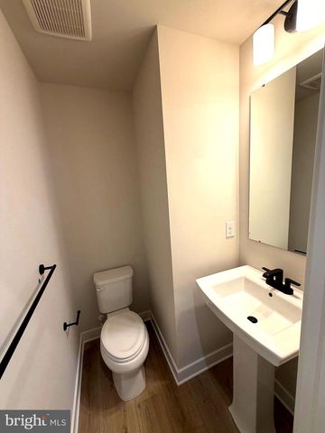 27 FOXWOOD DR, Hainesport, NJ 08036