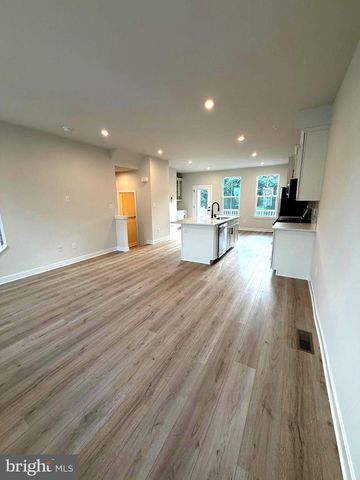 27 FOXWOOD DR, Hainesport, NJ 08036