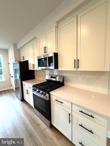 27 FOXWOOD DR, Hainesport, NJ 08036