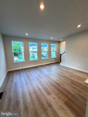 27 FOXWOOD DR, Hainesport, NJ 08036
