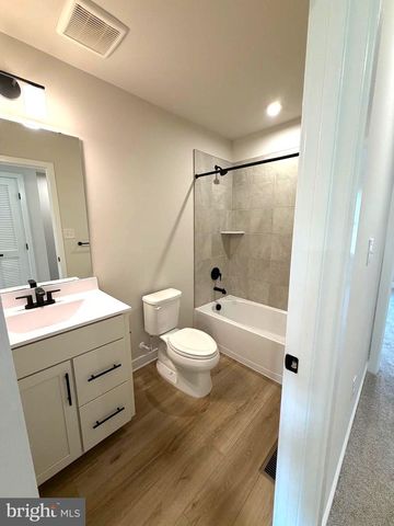 27 FOXWOOD DR, Hainesport, NJ 08036