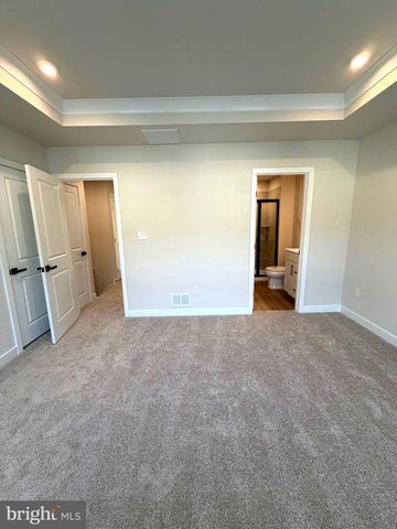 27 FOXWOOD DR, Hainesport, NJ 08036