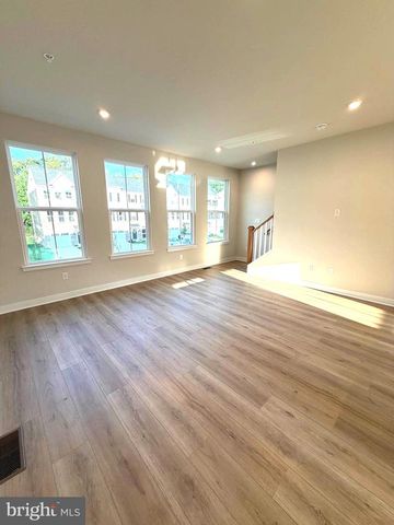 27 FOXWOOD DR, Hainesport, NJ 08036